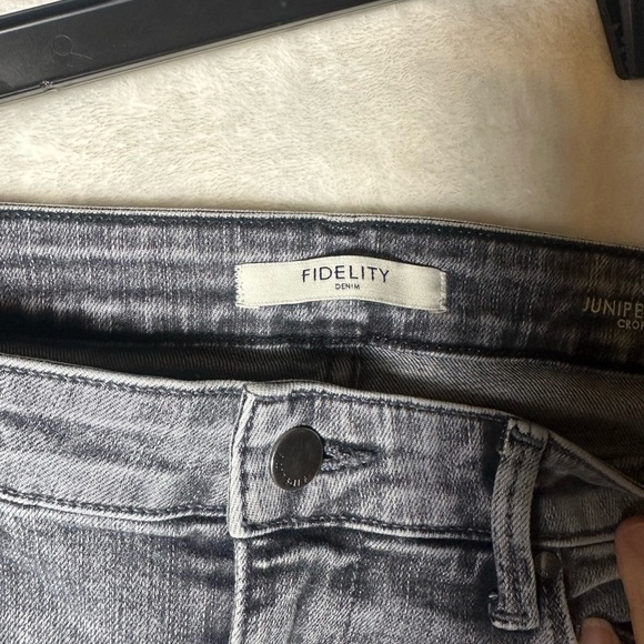 Fidelity Denim Juniper Crop Flare‎ Jeans in Surfire Gray Raw Hem Size 30 - Picture 3 of 8